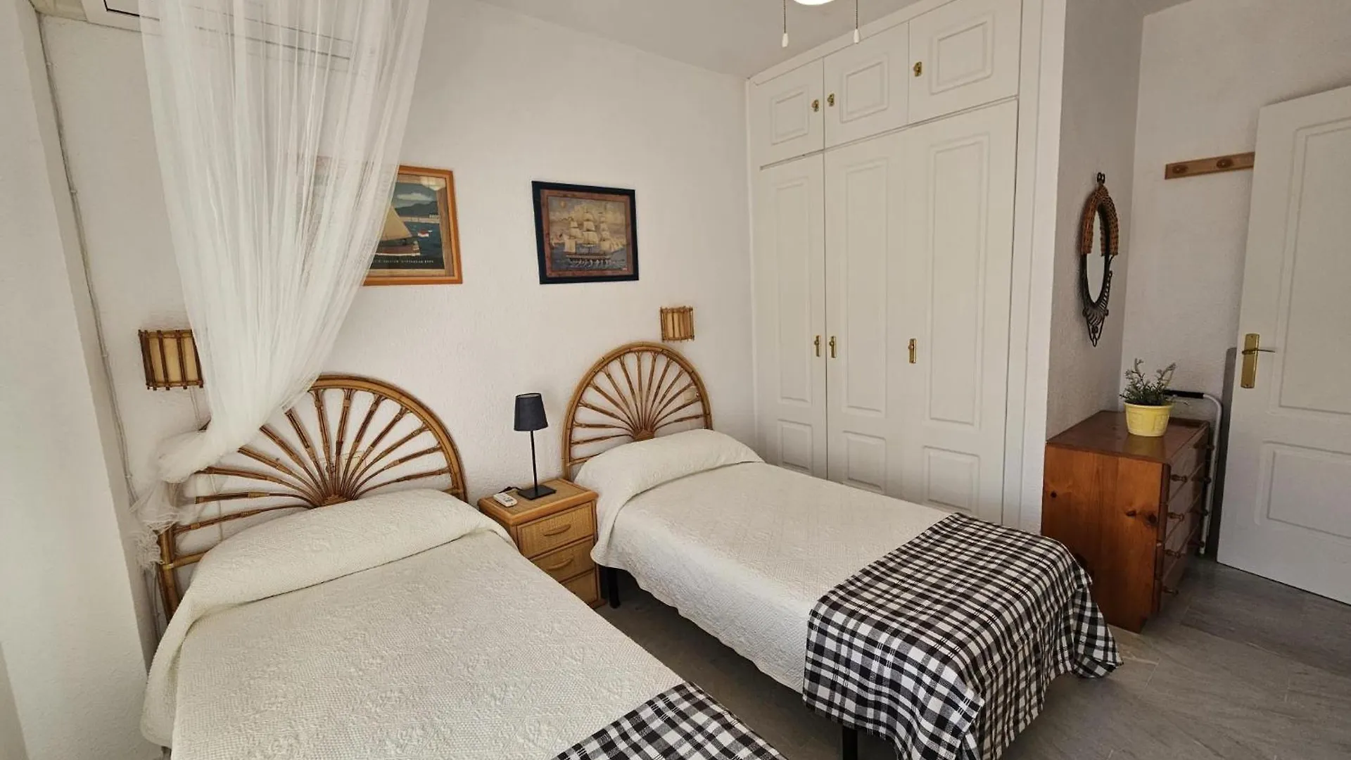 Ref. 88 Casa Mercedes Zahara de los Atunes 0*,  España